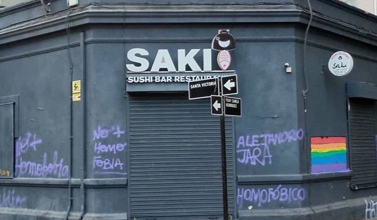 local sushi expulsan lesbianas